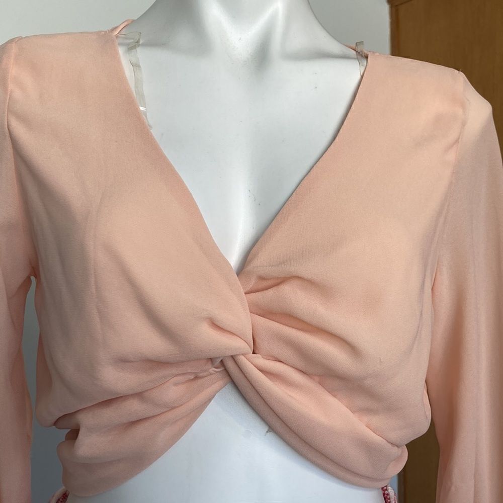 New mode crop top  - Picture 3 of 11